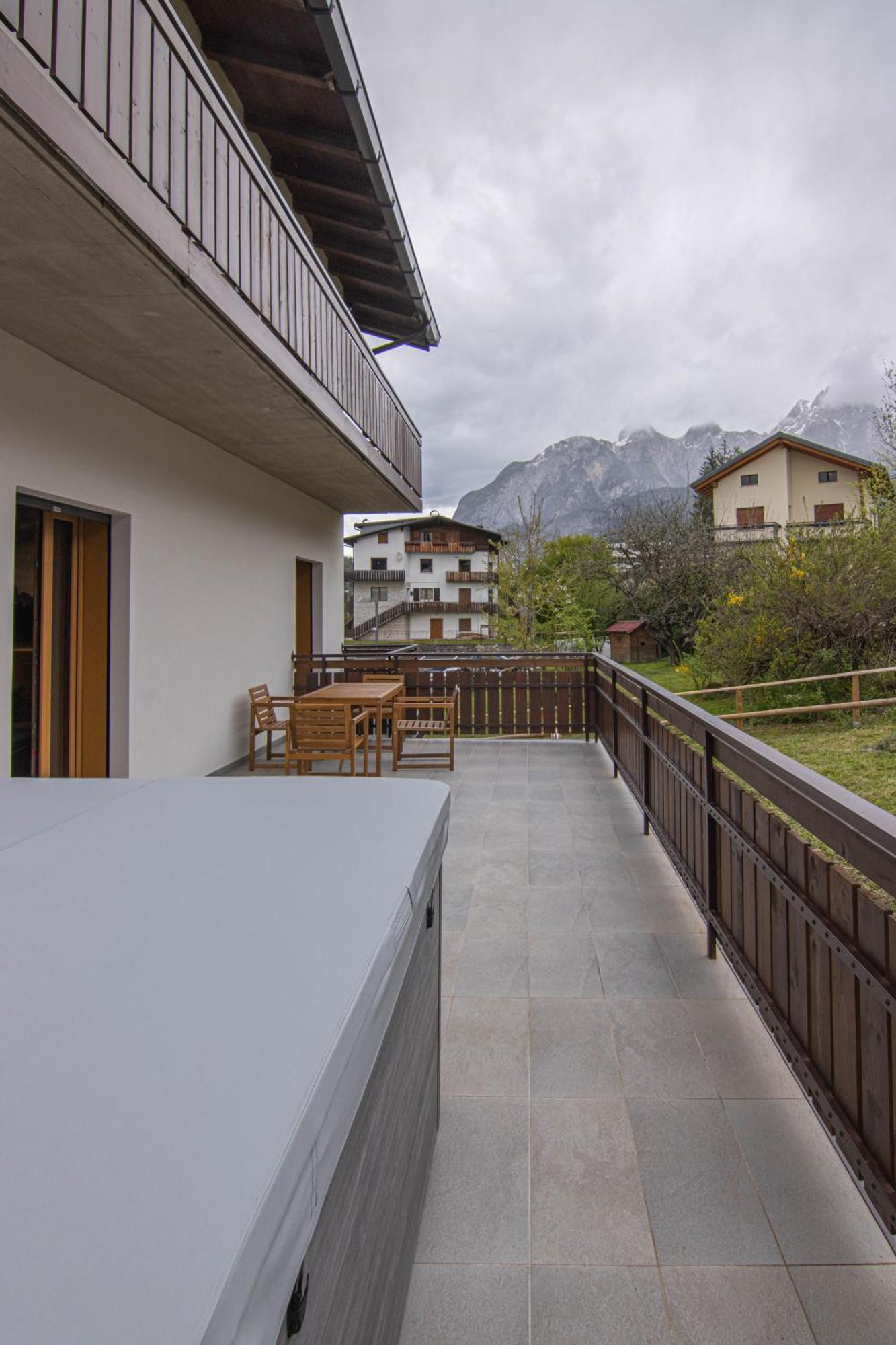 Chalet Cridola Dolomiti Experience Lorenzago Di Cadore Exterior photo